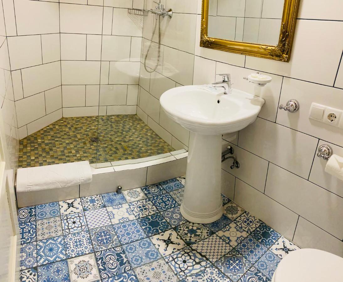 Hotel Гриль Станція Bila Cerkva Esterno foto